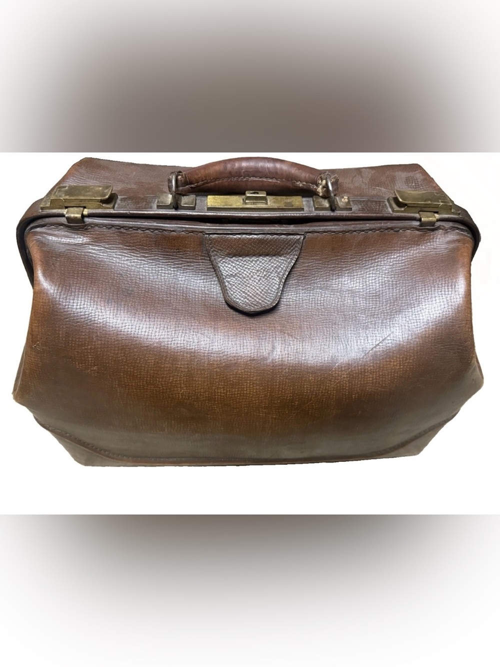 Classic Brown Leather Doctors Bag - Timeless Carryall